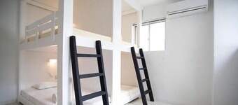 LANAIHOTEL & DORMITORY