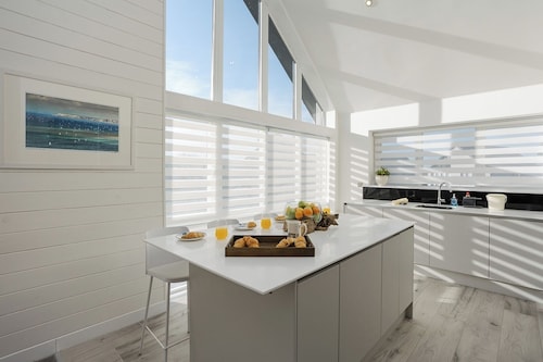 Meadows Way - Colwell - Sleeps 8-10