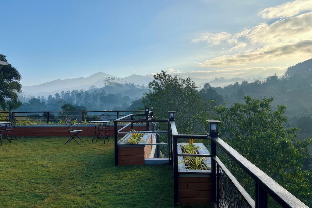 Double Room, Mountain View | Property grounds