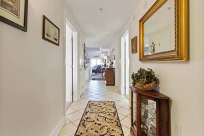 Interior - Sunset Bay I 202 (Ocean City)