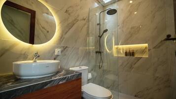 Family Villa, 2 Bedrooms, Private Pool | Bathroom