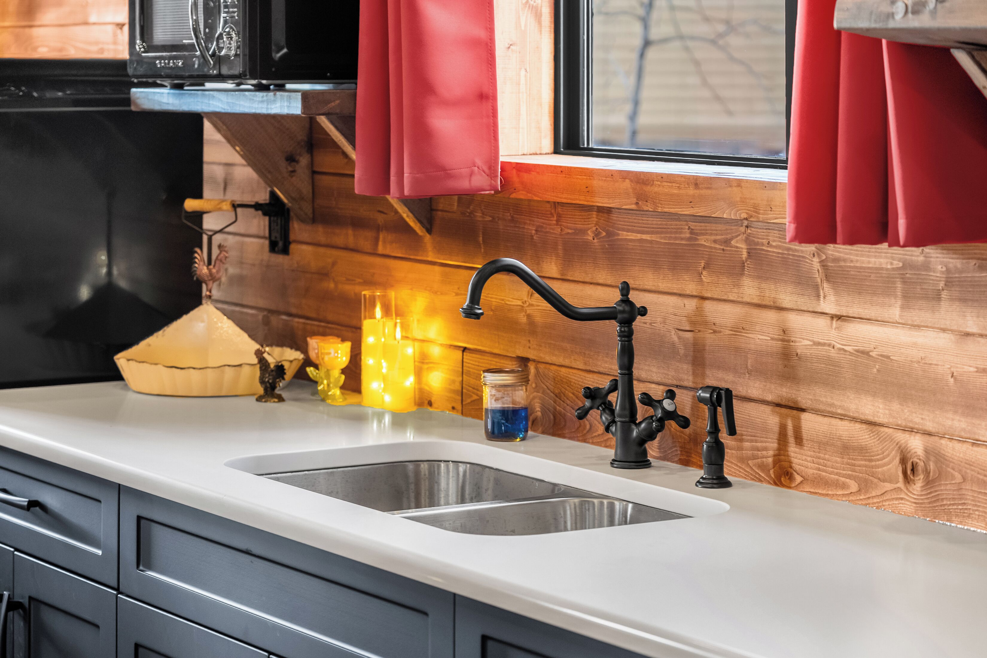 Microondas, horno, placa de cocina, cafetera/tetera