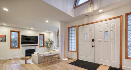 Entire Home • Beautiful 3BR • Renovated 2026 • Sauna + Jetted Tub • Huge Garden