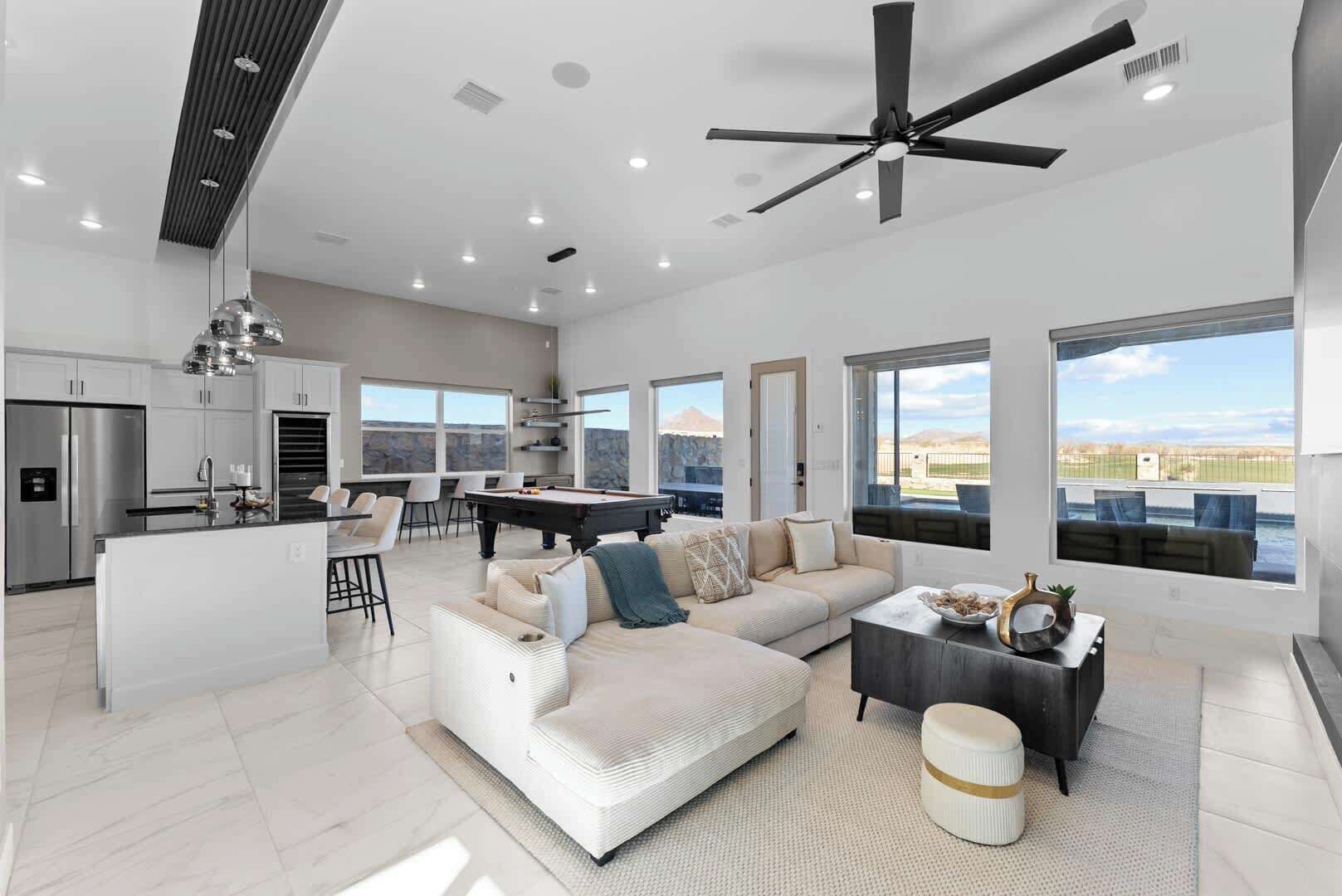 TV, fireplace, offices