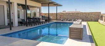 The Royal View At Red Hawk