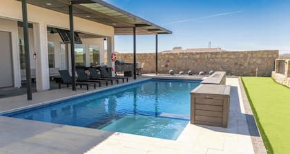 The Royal View At Red Hawk