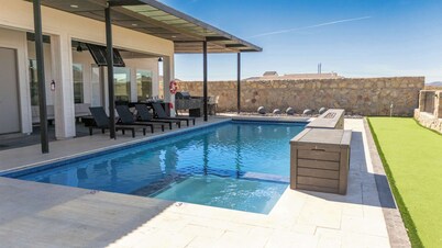 The Royal View At Red Hawk