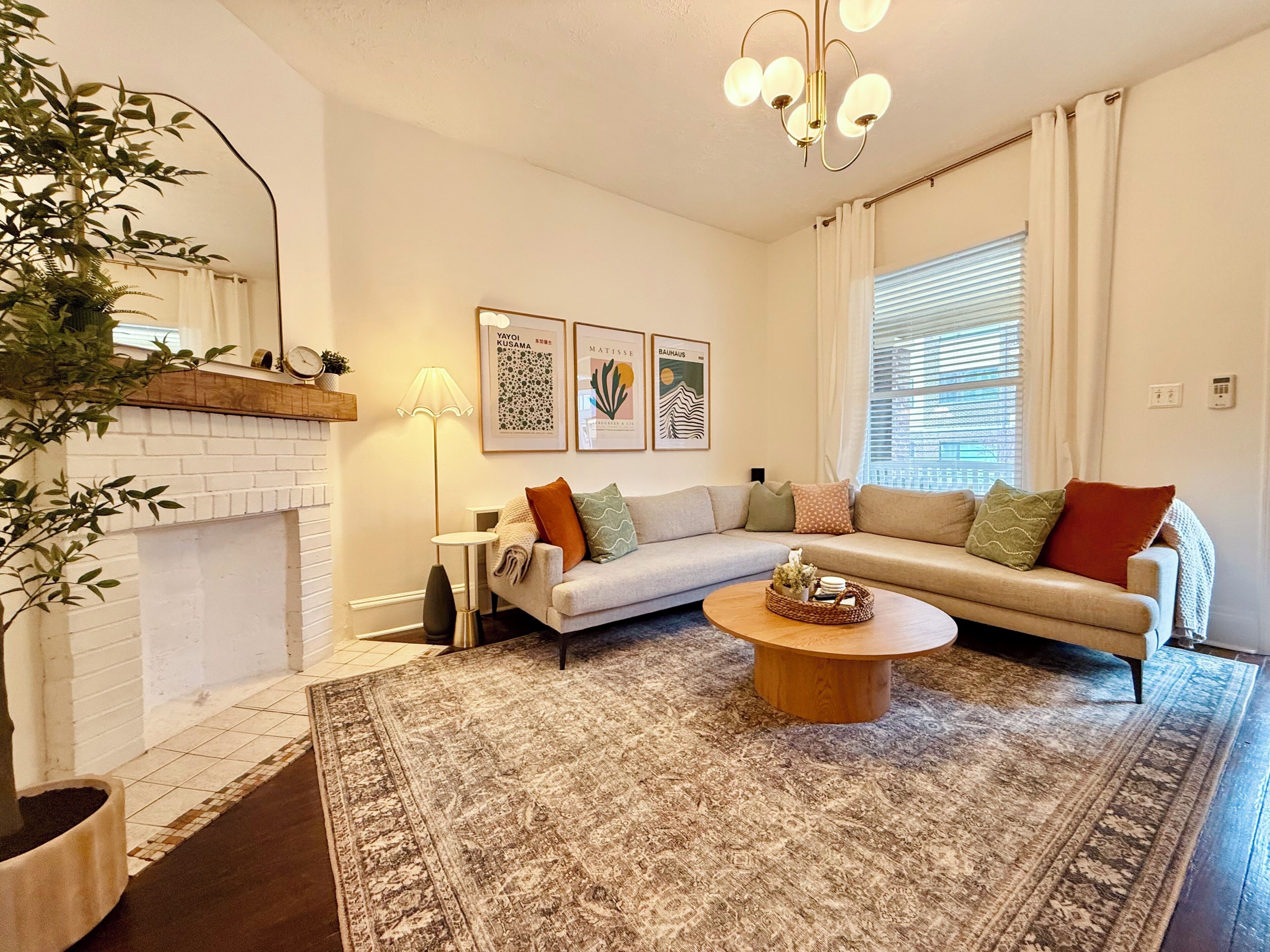 Smart TV, video games, stereo