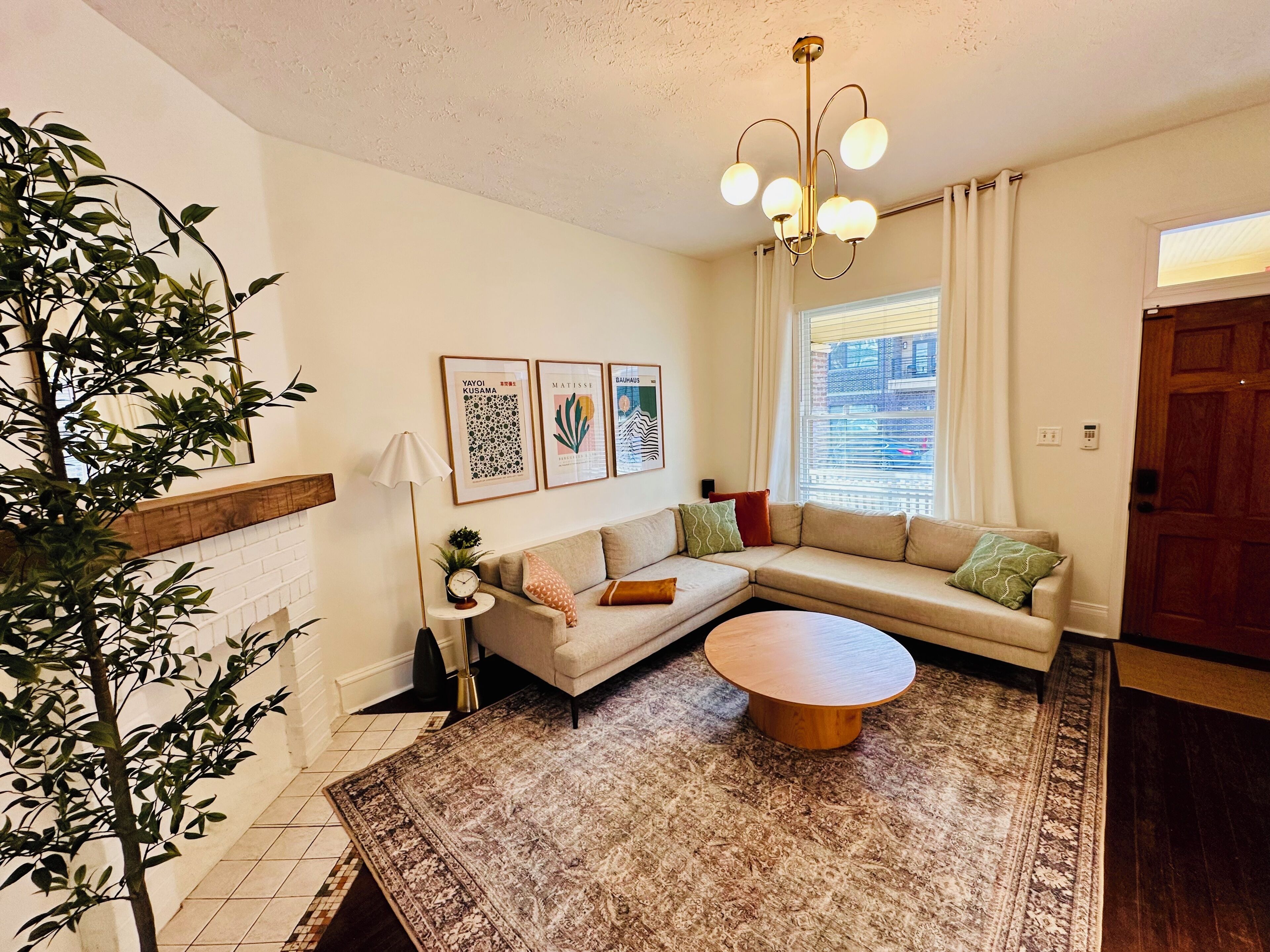 Smart TV, video games, stereo