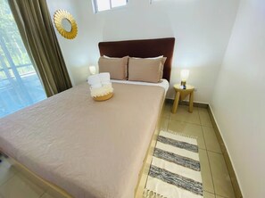 6 chambres, fer et planche à repasser, Wi-Fi, literie fournie