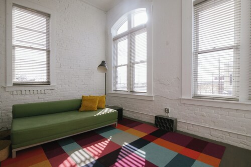 Furnished Apartment in Historic Downtown Taylor