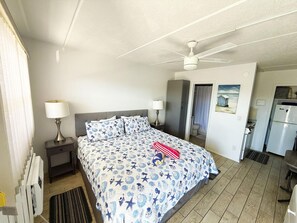 Bügeleisen/Bügelbrett, WLAN, Bettwäsche