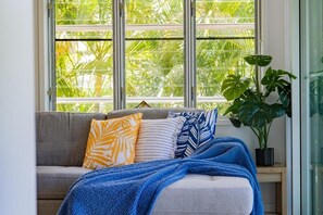 Deluxe Apartment, Balcony, Sea View | Living area - Summit Apartments Airlie Beach (Airlie Beach)