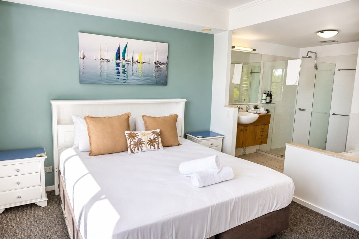 Departamento Deluxe, 2 habitaciones, balcón, vista al mar | Insonorización, tabla de planchar con plancha y wifi gratis 