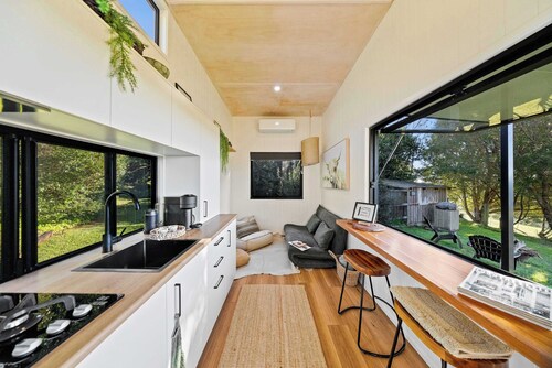 The Lily Pad Tiny Home – Peaceful Hinterland Retreat