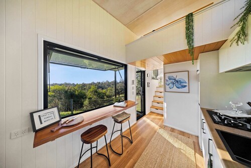 The Lily Pad Tiny Home – Peaceful Hinterland Retreat