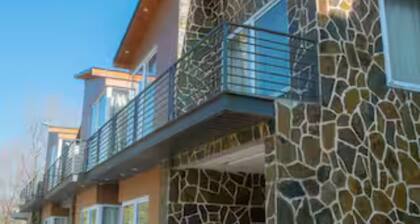 Galiyat 3BR Cottage Forest Views