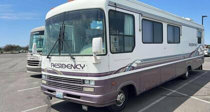 Peaceful 1-bedroom, mobile bed & breakfast in charming Soldotna