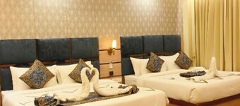 Hotel Mantavya Varanasi
