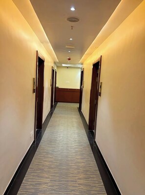 Interior - Hotel Mantavya Varanasi (Varanasi)