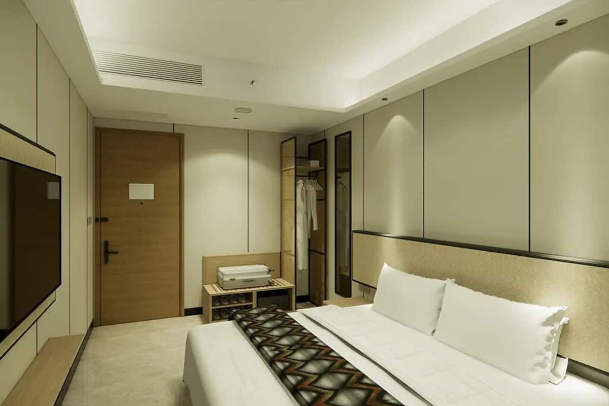 Junior Double Room | Laptop workspace, free WiFi