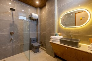 Shared Dormitory | Bathroom