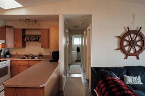 Interior - Spacious 4-season Cabin With Lakefront Views in Silver Sands (Silver Sands)