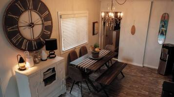 Cabin, 3 Bedrooms, Accessible, Balcony | Dining room