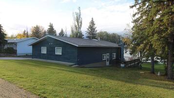 Cabin, 3 Bedrooms, Accessible, Balcony | Exterior