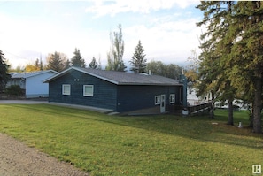 Cabin, 3 Bedrooms, Accessible, Balcony | Exterior