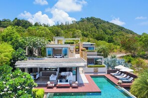 Seasonal outdoor pool, pool umbrellas, pool loungers - Villa Napa B11 (Koh Samui)
