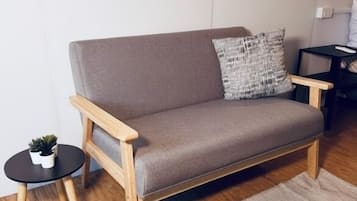 Tweepersoonskamer, balkon | Woonruimte