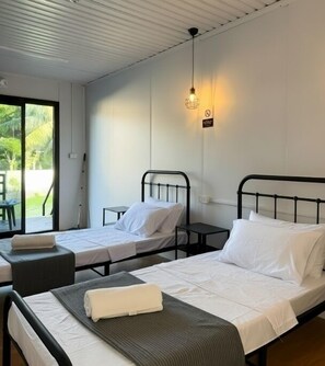 Individually furnished, free WiFi, bed sheets - Siqui Pods (Siquijor)