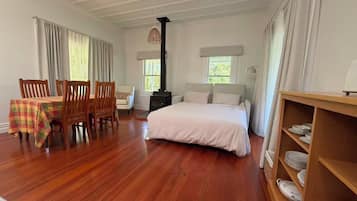 Internet, bed sheets