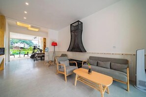 Unclassified image, 5 of 93, button - Yangshuo Liulianjian Homestay (Yangshuo)