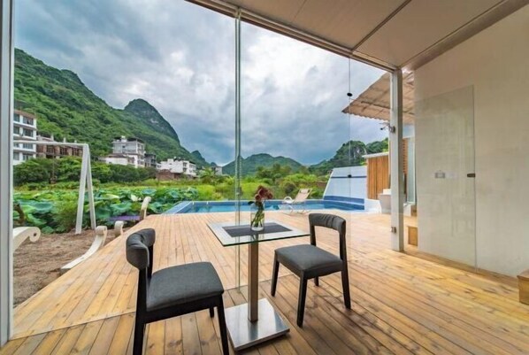 Outdoor pool - Yangshuo Liulianjian Homestay (Yangshuo)