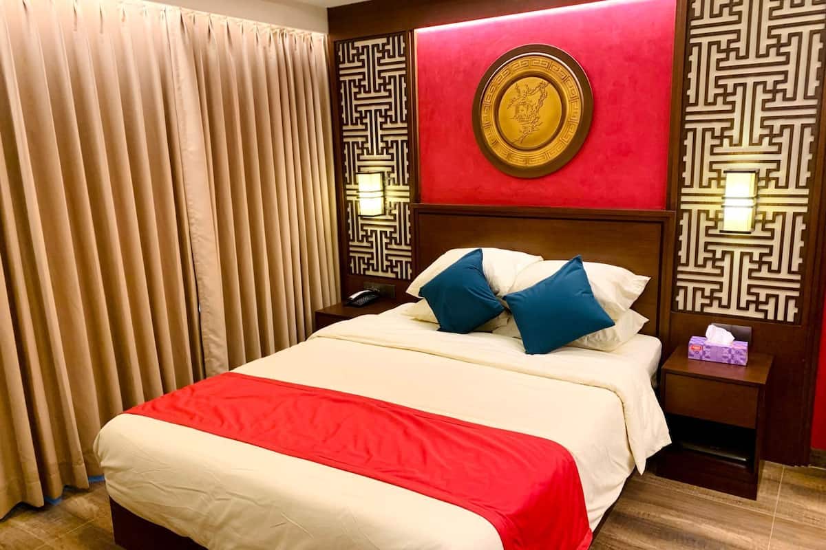 Desk, laptop workspace, free WiFi