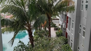 Apartment, 2 Schlafzimmer | Blick vom Balkon