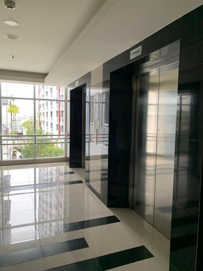 Interior - Vida View Apartment by Djitu Hospitality (Makassar)