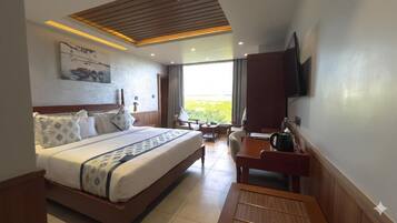 Iron/ironing board, free WiFi