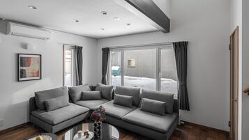 Apartment | Living area