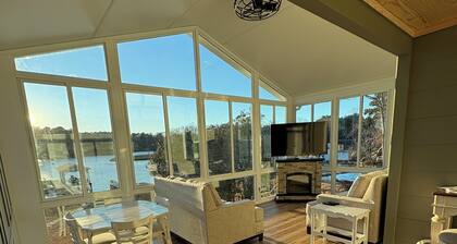 Peaceful Cottage with Fishing Dock, Kayaks. Discounted Jet Ski Rentals with Stay