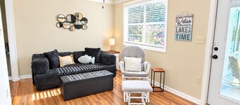 Sunsets on Sinclair - Sleeps 6, Waterfront, Fire pit, Kayaks, Games + MORE!