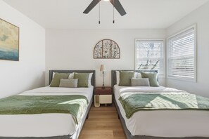 2 Schlafzimmer, Bügeleisen/Bügelbrett, Reisekinderbett, kostenloses WLAN