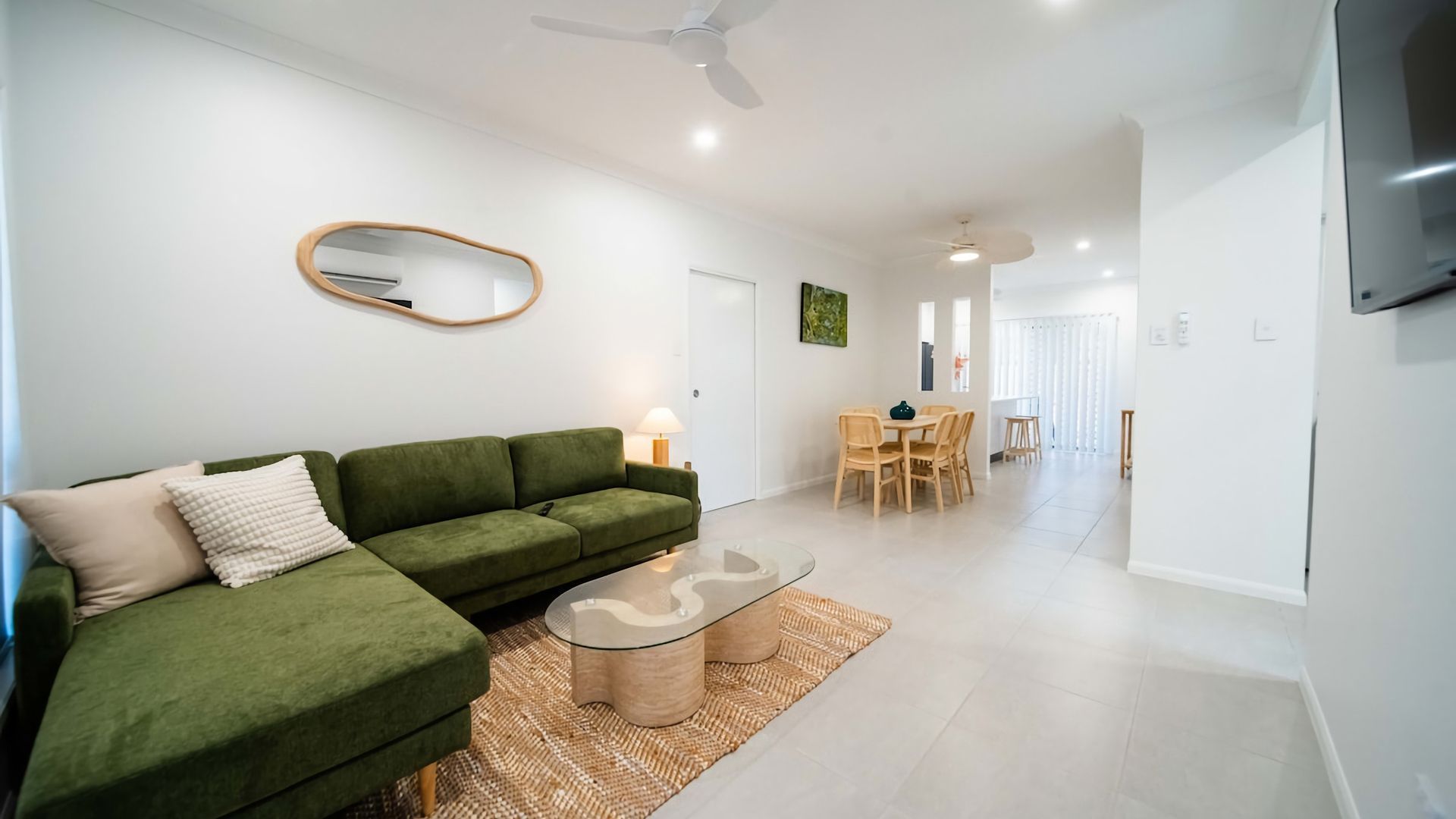 Living room image 1