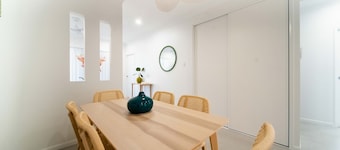 Modern Retreat Close to Everything