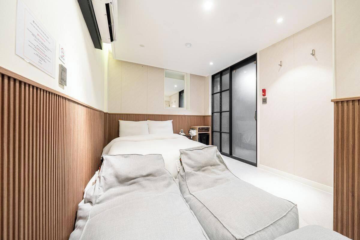 Nintendo Game Room | Free WiFi