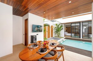 Dining - Villa Serene by Pertama Stay (Ungasan)