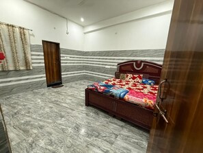 Dobbeltrom – comfort, byutsikt