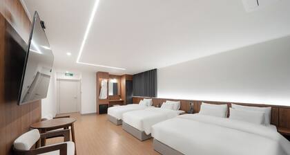 BROWN DOT HOTEL WANJU BONGDONG